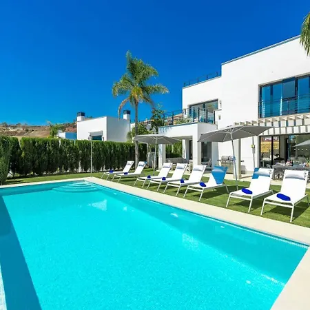 Villa New Luxury 4br Pool, Bbq
