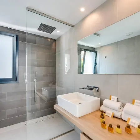 New Luxury 4br Pool, Bbq *
