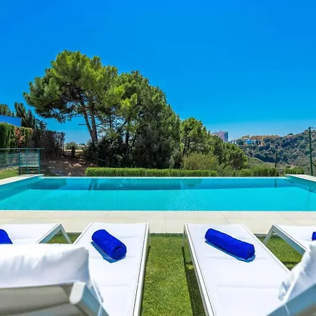 New Luxury 4br Pool, Bbq Villa