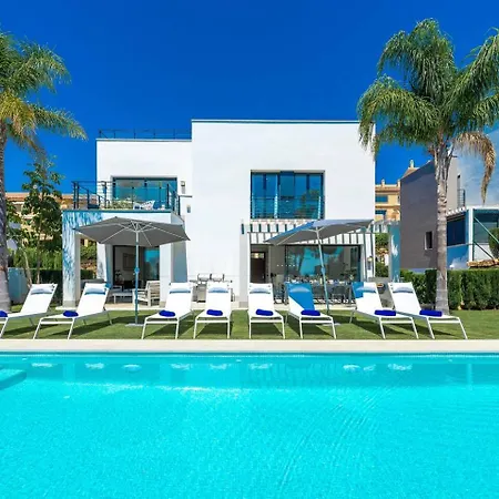 Villa New Luxury 4br Pool, Bbq
