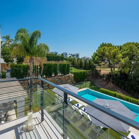 New Luxury 4br Pool, Bbq