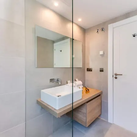 New Luxury 4br Pool, Bbq Estepona